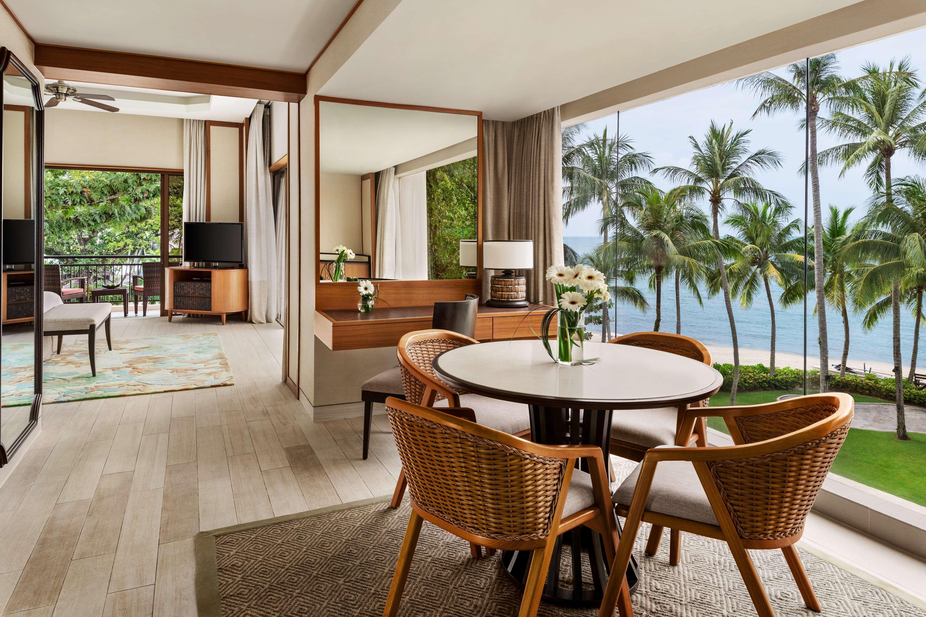 Shangri-La Rasa Sayang, Penang Batu Ferringhi Esterno foto A suite at the Westin Resort & Spa, Nusa Dua, Bali